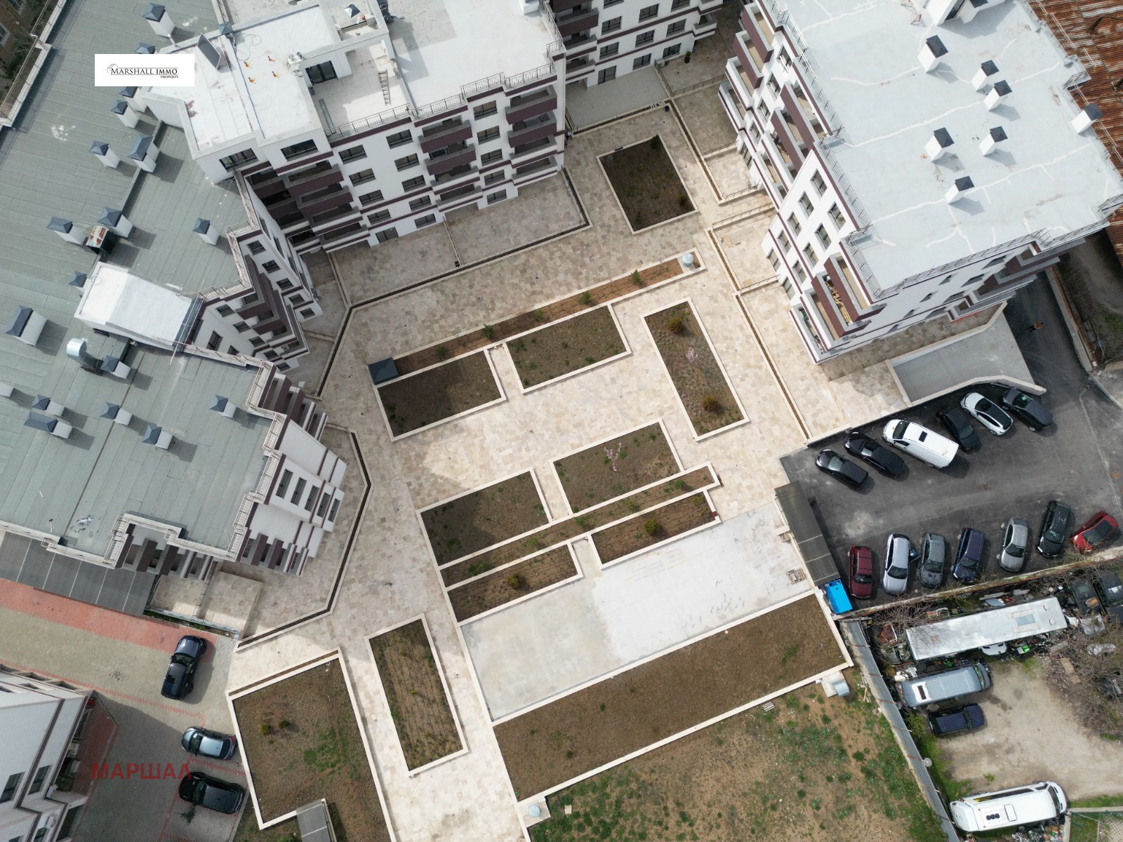 Продава 4-СТАЕН, гр. Перник, Изток