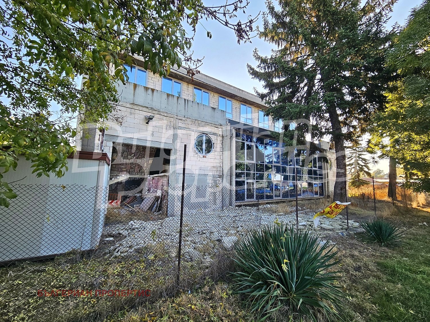 Продава ХОТЕЛ, с. Лесново, област София област, снимка 5 - Хотели - 56112480