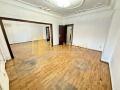 Продава МНОГОСТАЕН, гр. София, Център, снимка 1