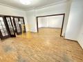 Продава МНОГОСТАЕН, гр. София, Център, снимка 2