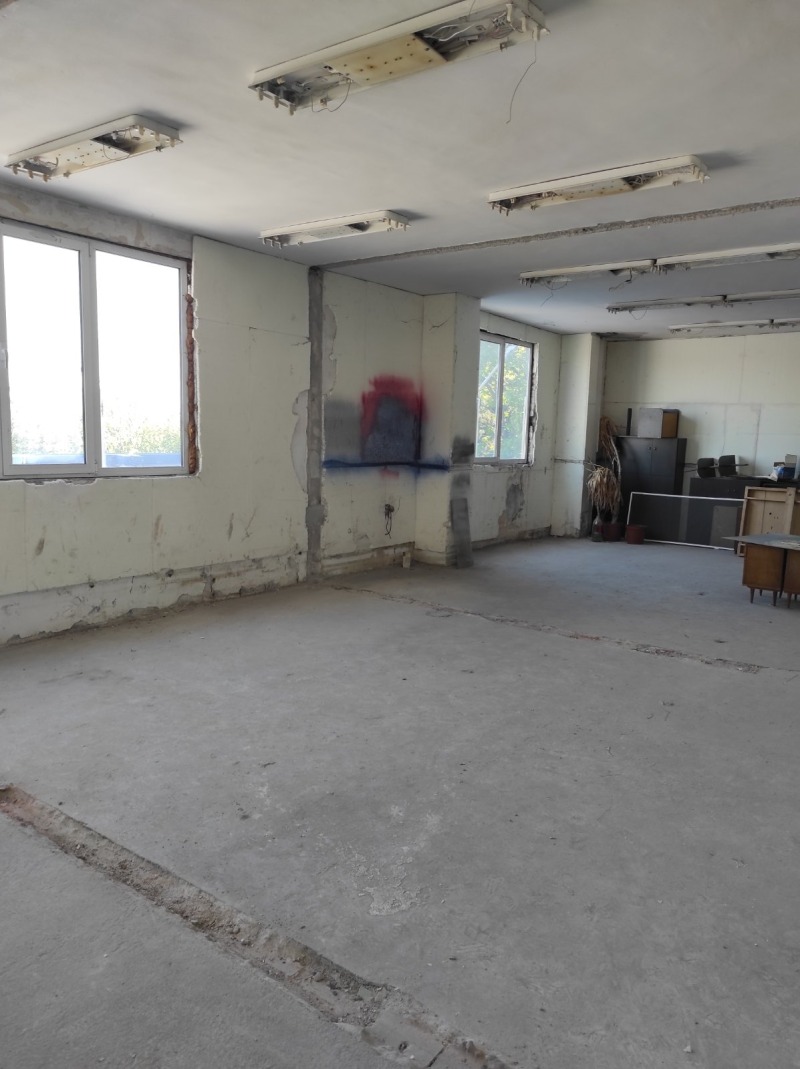 Продава ПРОМ. ПОМЕЩЕНИЕ в град Стара Загора, Индустриална зона - изток - 373 кв.м / 148 000 € » 289 462.84 лв., НОВА НЕСТ РЕАЛ ЕСТЕЙТ