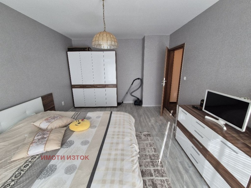 Продава  2-стаен област Перник , гр. Радомир , 67 кв.м | 43707436