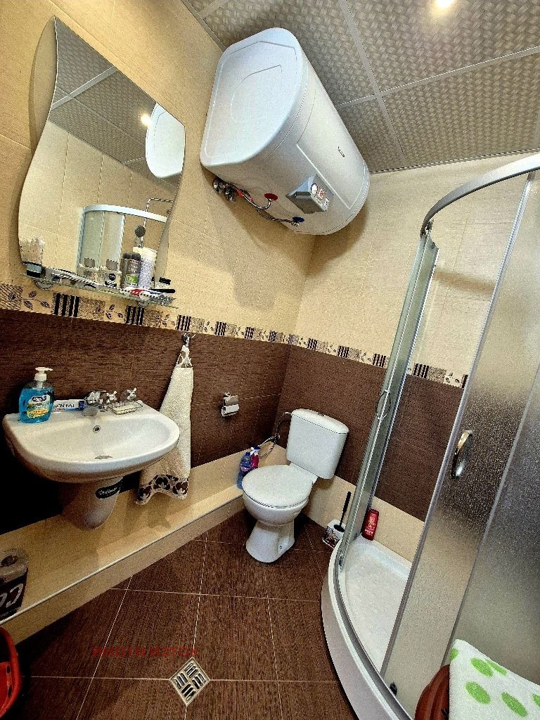 Продава  2-стаен област Перник , гр. Радомир , 67 кв.м | 43707436 - изображение [9]