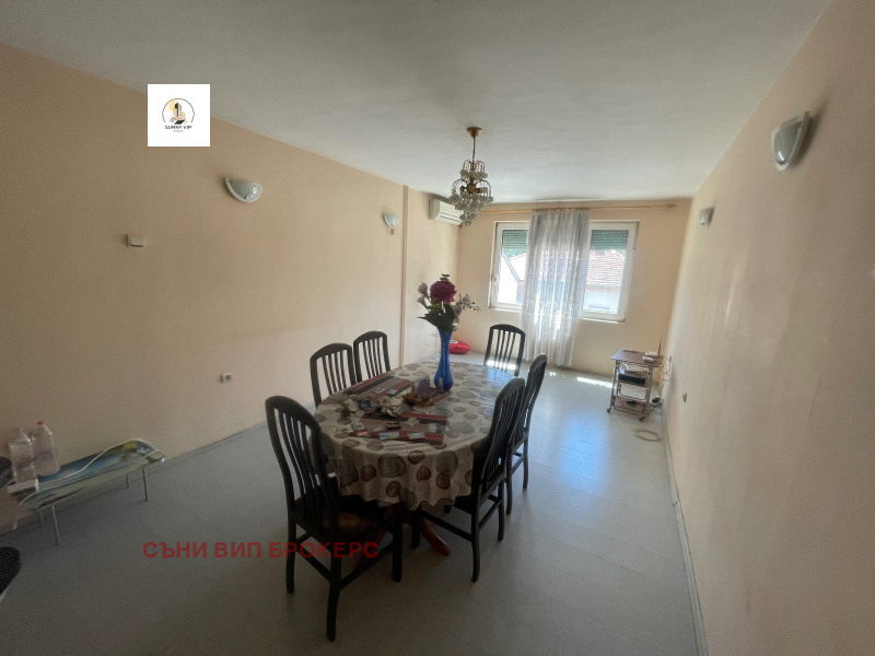 Продава  3-стаен град Плевен , 9-ти квартал , 79 кв.м | 56480808