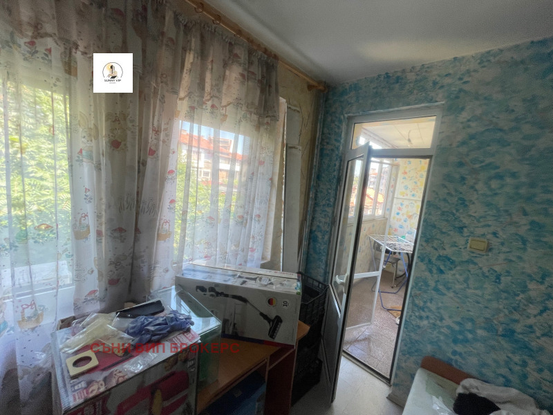Продава  3-стаен град Плевен , 9-ти квартал , 79 кв.м | 56480808 - изображение [13]