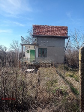 Продава вила град Русе в.з. 9-ти километър - [1] 
