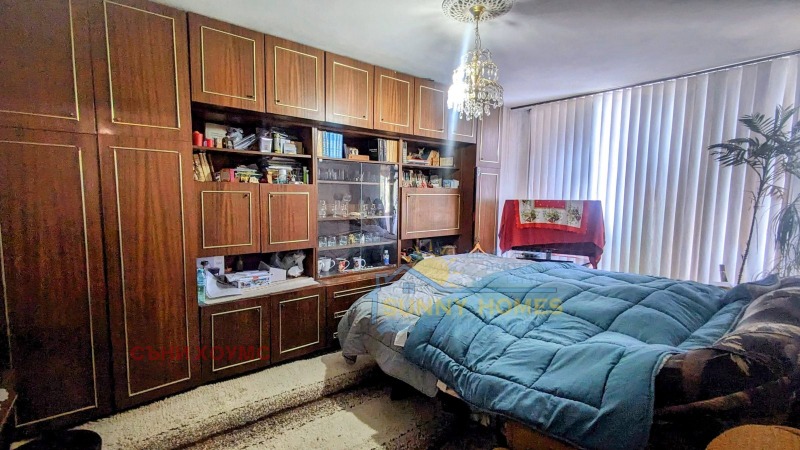 Продава  3-стаен град Велико Търново , Колю Фичето , 75 кв.м | 71410246 - изображение [2]