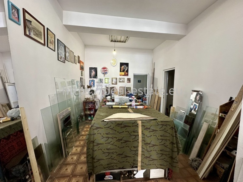 Продава  Магазин град Благоевград , Грамада , 61 кв.м | 18172776