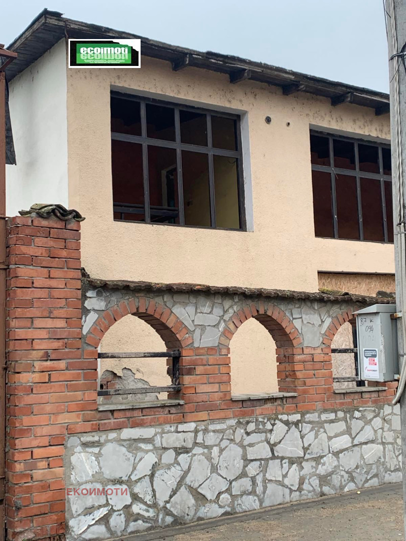 Продава ПРОМ. ПОМЕЩЕНИЕ в област Плевен, гр. Славяново - 490 кв.м / 64 000 € » 125 173.12 лв., ЕКОИМОТИ