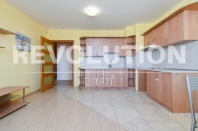 Продава 3-стаен град София Свобода - [1] 