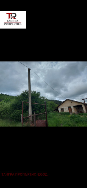 Průmyslová budova Kovačevci, oblast Pernik 3