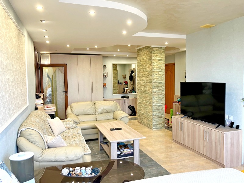 Продава 3-СТАЕН, гр. Варна, Чайка, снимка 3 - Апартаменти - 52686180