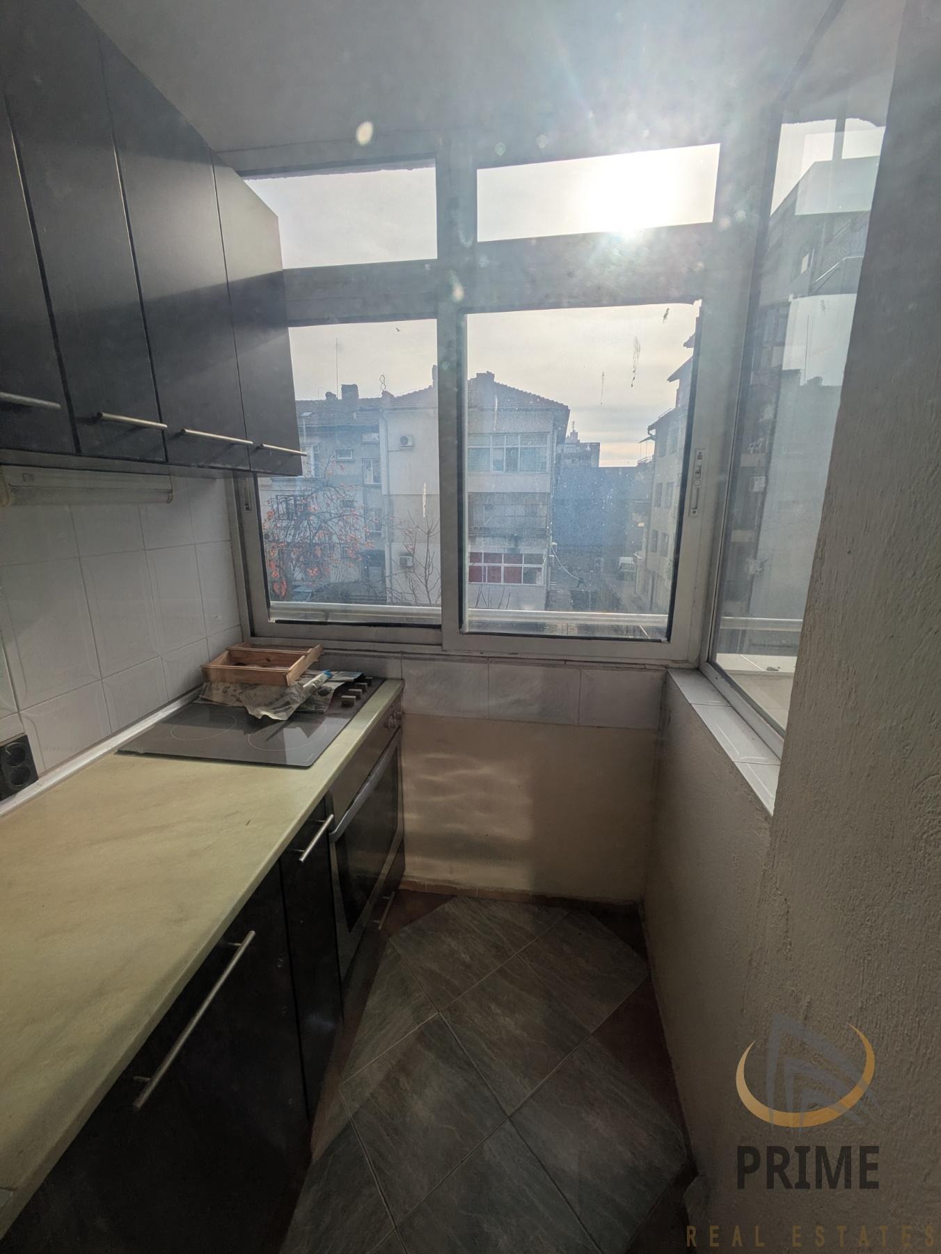 Продава 3-СТАЕН, гр. Бургас, Възраждане, снимка 3 - Апартаменти - 55214318