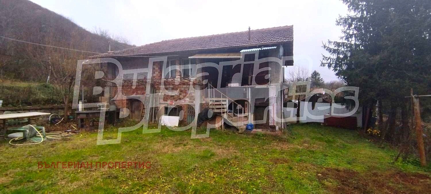 Продава КЪЩА, с. Абланица, област Ловеч, снимка 8 - Къщи - 49544370