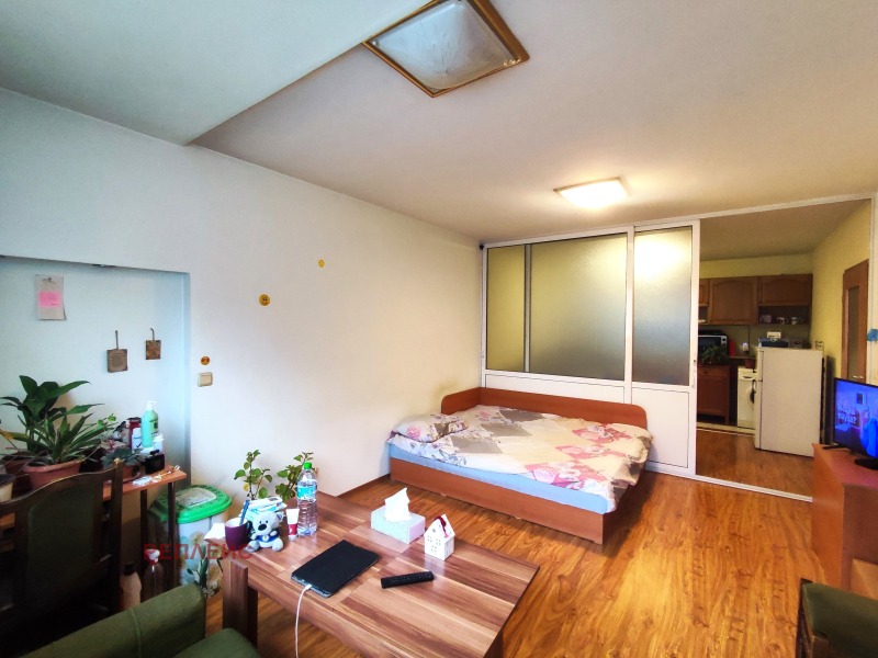 Продава 2-СТАЕН в град Варна, Левски 1 - 88 кв.м / 181 000 € » 354 005.23 лв., РЕПЛЕЙС