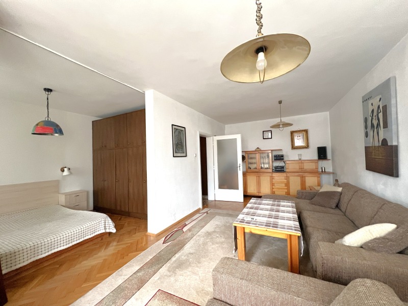 Продава 3-СТАЕН в град София, Център - 115 кв.м / 290 000 € » 567 190.70 лв., РИКОМ КОНСУЛТ