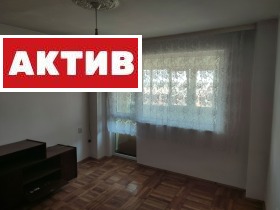 3-стаен град Търговище, Център 5