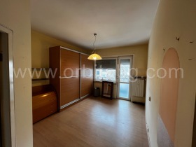 3 slaapkamers Tsentar, Sofia 8