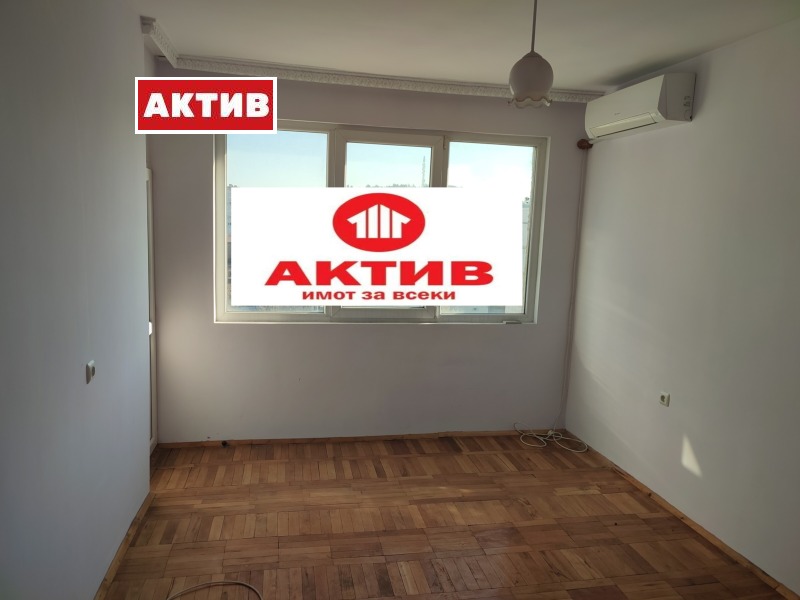 Продава 3-СТАЕН, гр. Търговище, Център, снимка 2 - Aпартаменти - 48801655