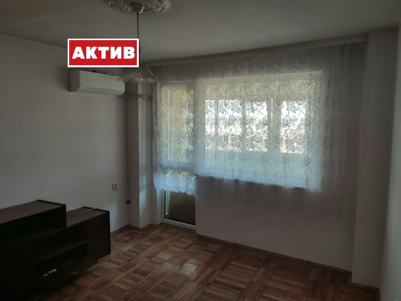 Продава 3-СТАЕН, гр. Търговище, Център, снимка 4 - Aпартаменти - 48801655