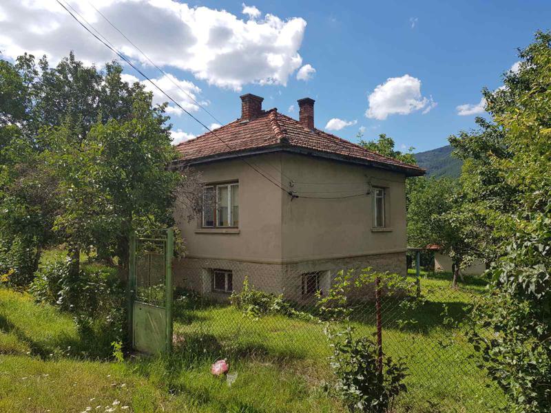 Продава  Къща област Кюстендил , с. Вратца , 114 кв.м | 42763598