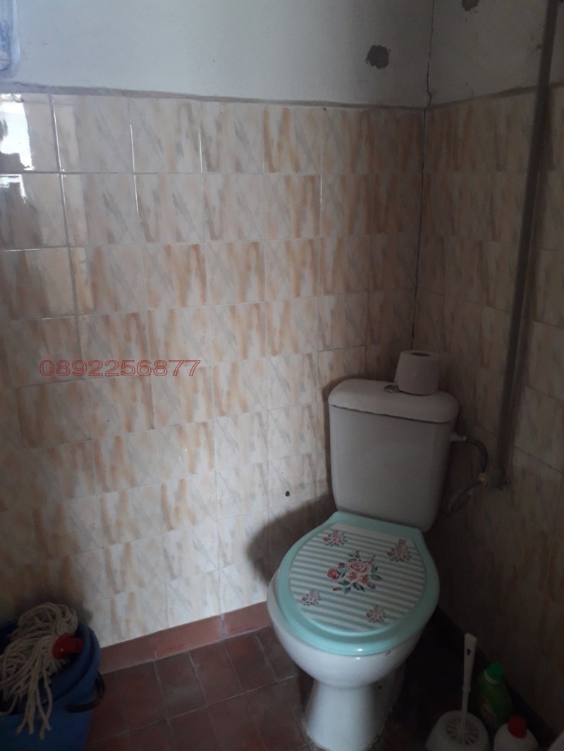Till salu  Hus region Dobrich , General Tosjevo , 130 kvm | 27992265 - bild [10]