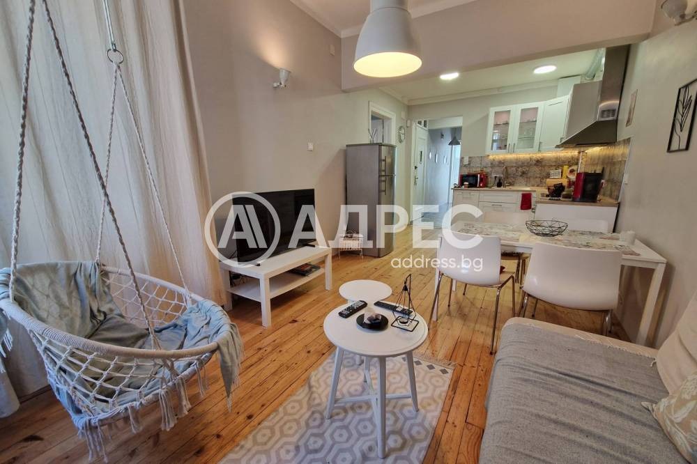 Продава 3-СТАЕН, гр. София, Център, снимка 2 - Апартаменти - 56611262