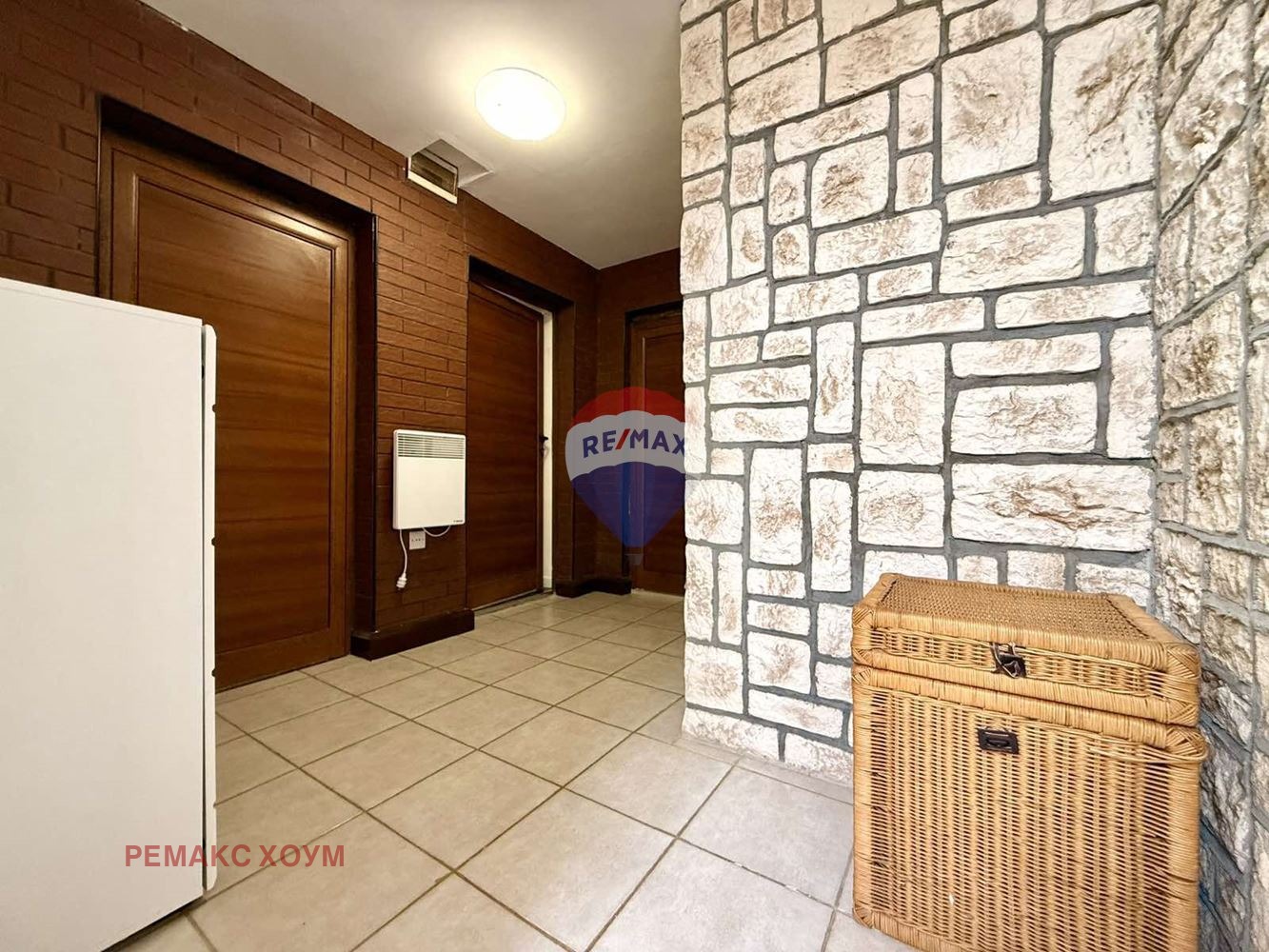 Продава КЪЩА, гр. Балчик, област Добрич, снимка 10 - Къщи - 54038542