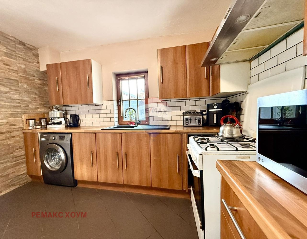 Продава КЪЩА, гр. Балчик, област Добрич, снимка 4 - Къщи - 54038542