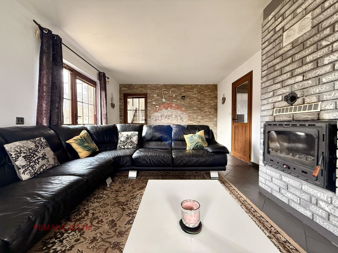 Продава КЪЩА, гр. Балчик, област Добрич, снимка 3 - Къщи - 54038542