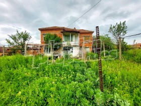 Продажба на имоти в с. Мелница, област Ямбол - изображение 1 