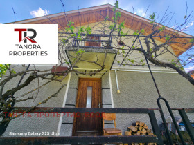 Huis Klenovik, regio Pernik 7