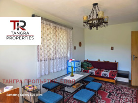 Huis Klenovik, regio Pernik 8