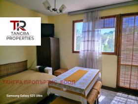 Huis Klenovik, regio Pernik 6