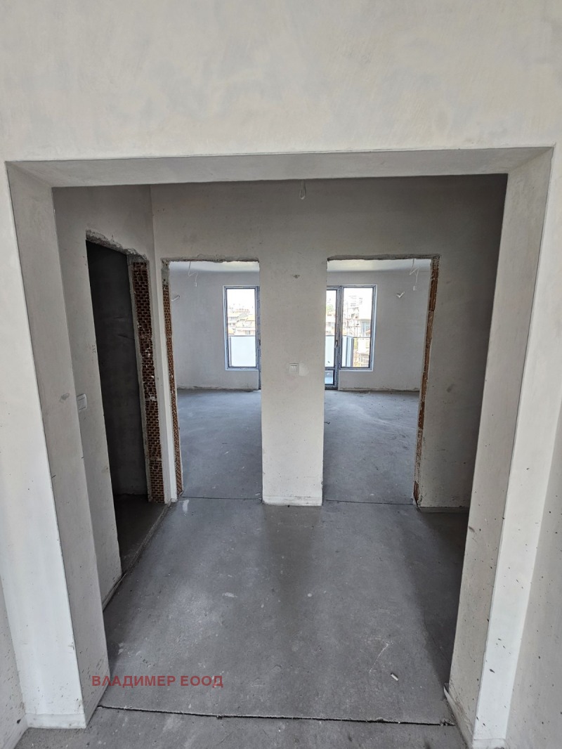 En venta  2 dormitorios Plovdiv , Karshiyaka , 98 metros cuadrados | 79956341 - imagen [6]