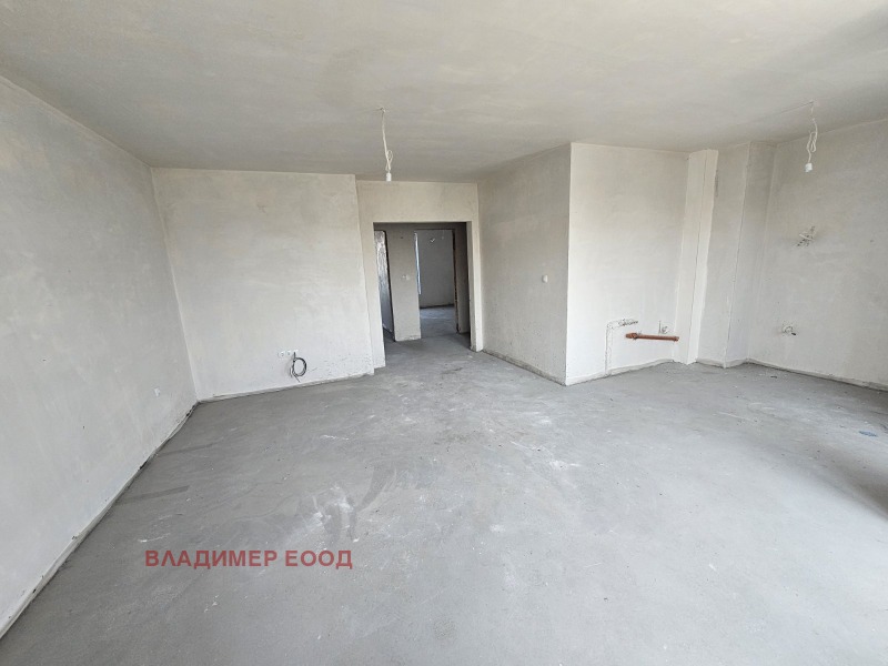 En venta  2 dormitorios Plovdiv , Karshiyaka , 98 metros cuadrados | 79956341 - imagen [14]