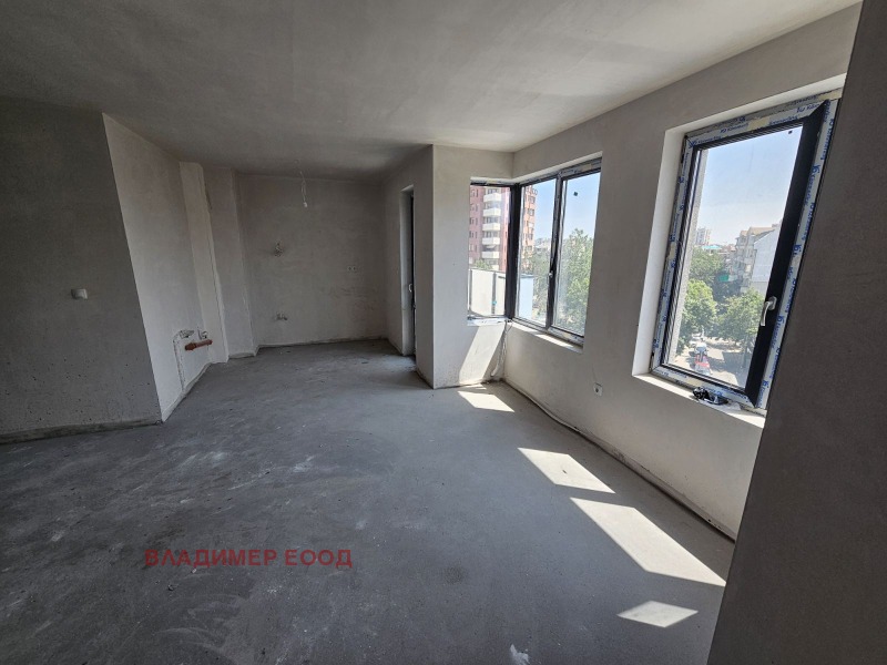 En venta  2 dormitorios Plovdiv , Karshiyaka , 98 metros cuadrados | 79956341 - imagen [13]