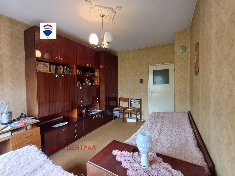 Продава 4-СТАЕН, гр. Стара Загора, Център, снимка 2 - Aпартаменти - 47606318