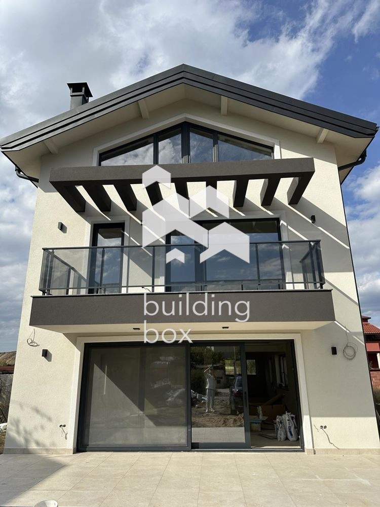 Продава  Къща град София , Враждебна , 366 кв.м | 95969924