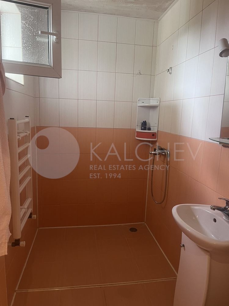Продава КЪЩА, с. Оброчище, област Добрич, снимка 14 - Къщи - 55044364