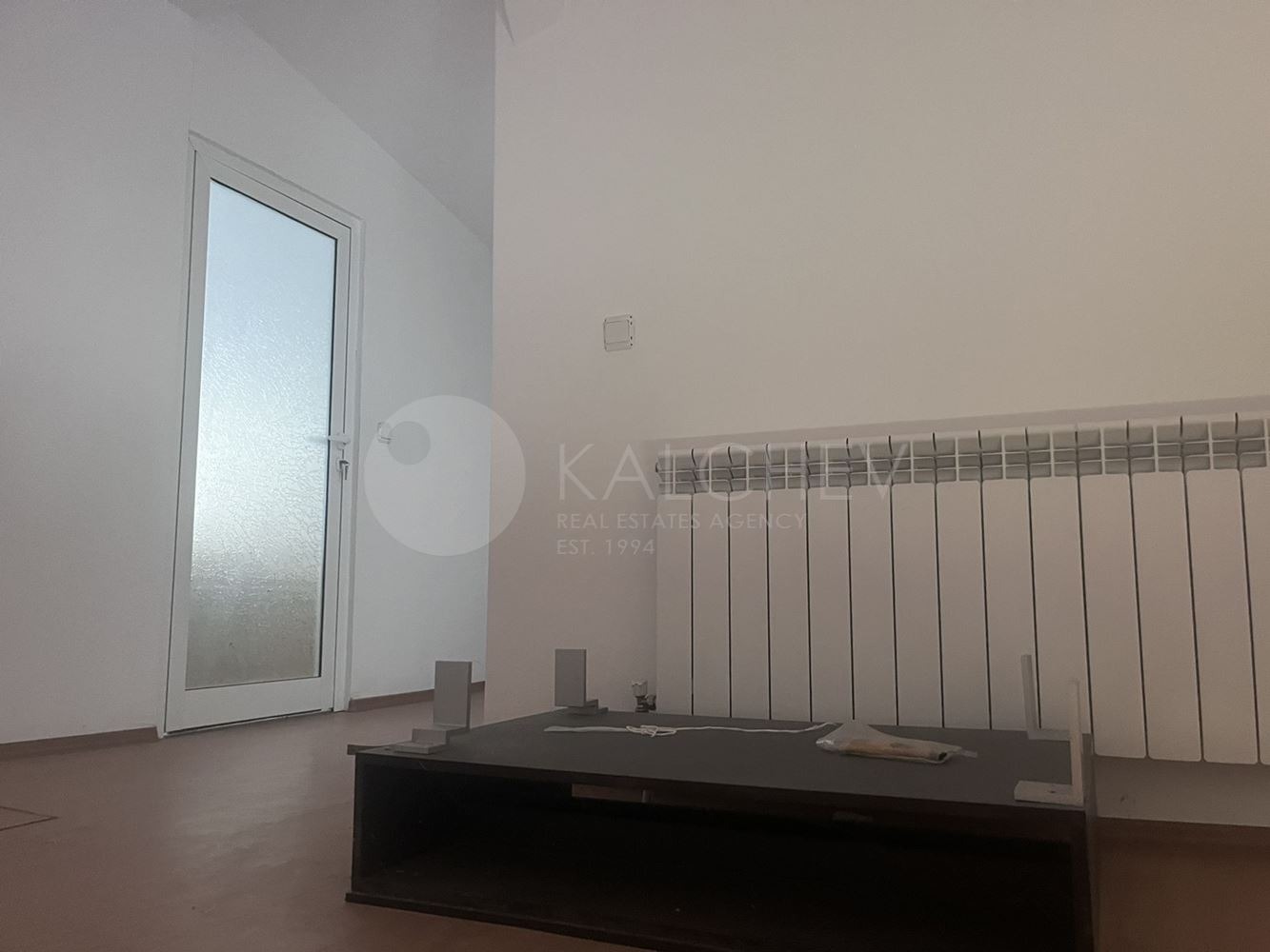 Продава КЪЩА, с. Оброчище, област Добрич, снимка 15 - Къщи - 55044364