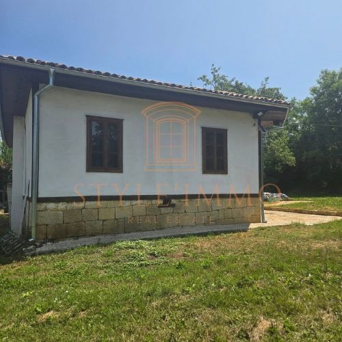 Продава КЪЩА, гр. Разград, Промишлена зона - Запад, снимка 9 - Къщи - 52373616