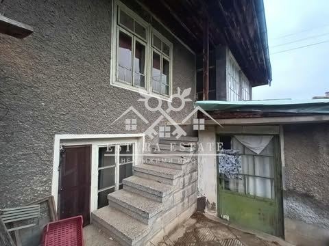 Продава КЪЩА, с. Салманово, област Шумен, снимка 2 - Къщи - 52399264