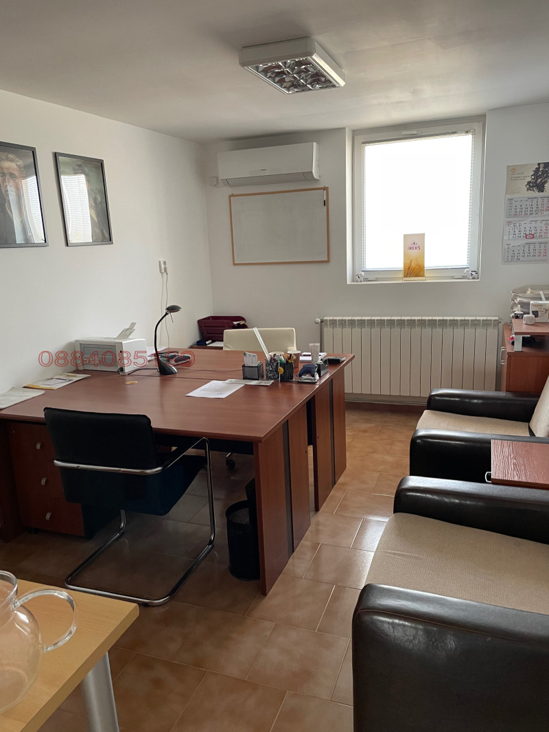 Продава  Склад област София , с. Нови хан , 3100 кв.м | 48131684 - изображение [10]