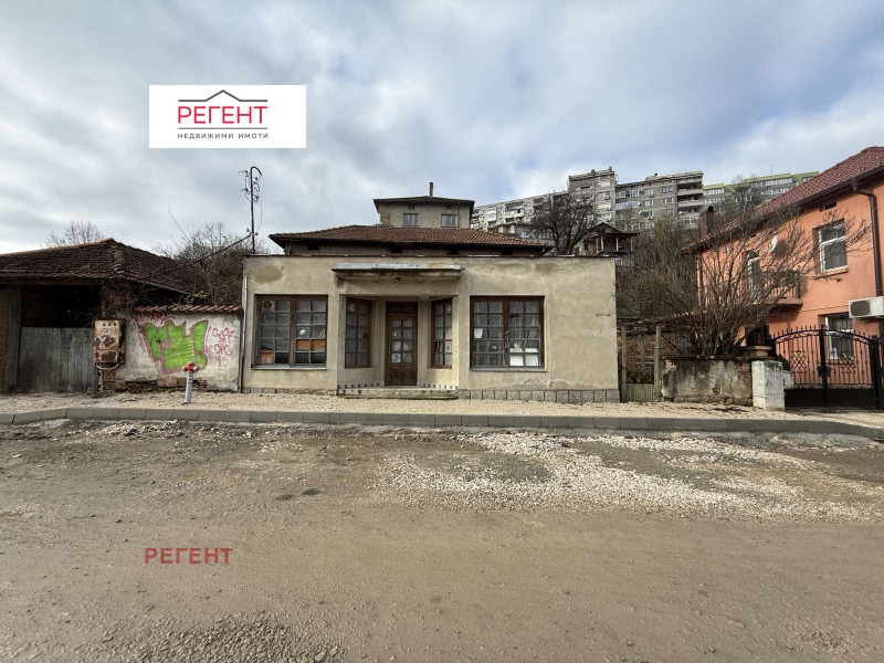 Продава КЪЩА в град Габрово, Младост - 316 кв.м / 70 000 € » 136 908.10 лв., РЕГЕНТ