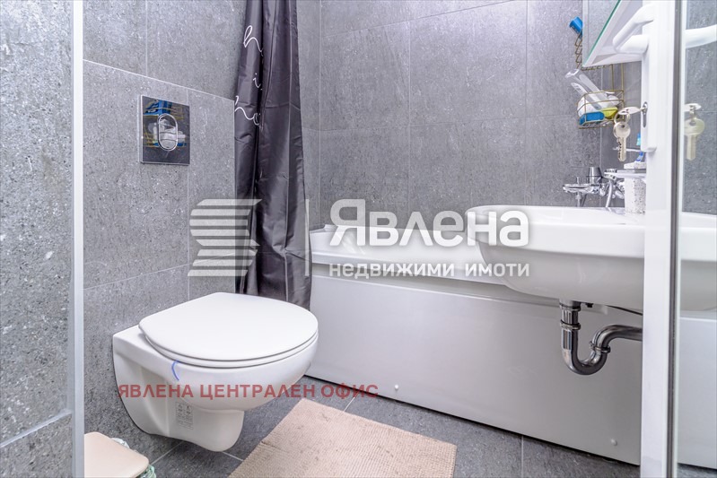 Продава 4-СТАЕН, гр. София, Център, снимка 13 - Апартаменти - 56423223