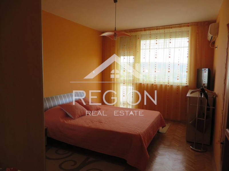 Eladó  Bérlakás Varna , Centar , 240 négyzetméter | 11324554 - kép [12]