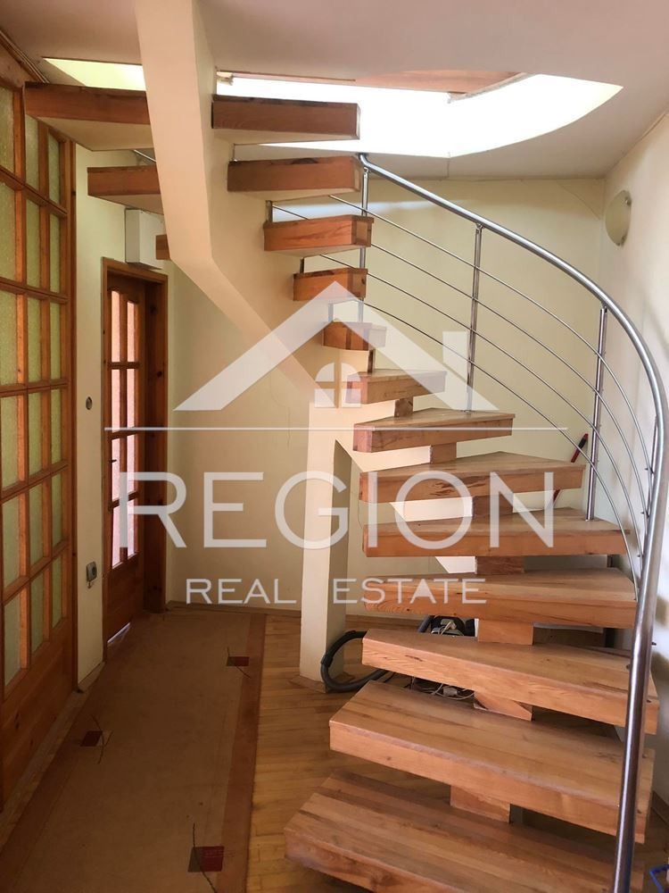 Eladó  Bérlakás Varna , Centar , 240 négyzetméter | 11324554 - kép [17]