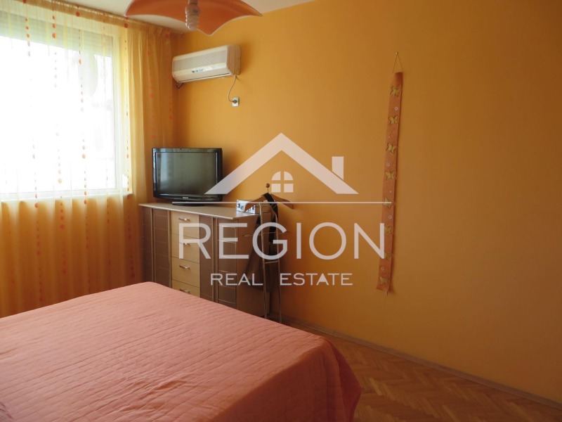 Eladó  Bérlakás Varna , Centar , 240 négyzetméter | 11324554 - kép [11]