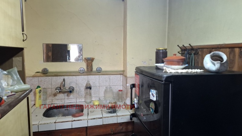 Продава ЕТАЖ ОТ КЪЩА, гр. Габрово, Хаджицонев мост, снимка 5 - Етаж от къща - 52443977